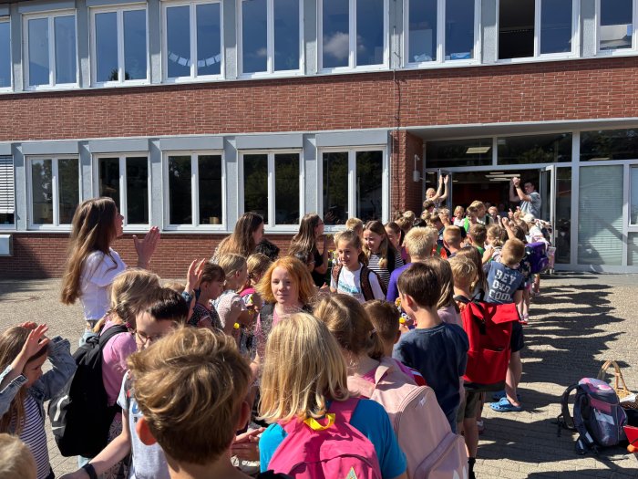 Verabschiedung der 4. Klassen